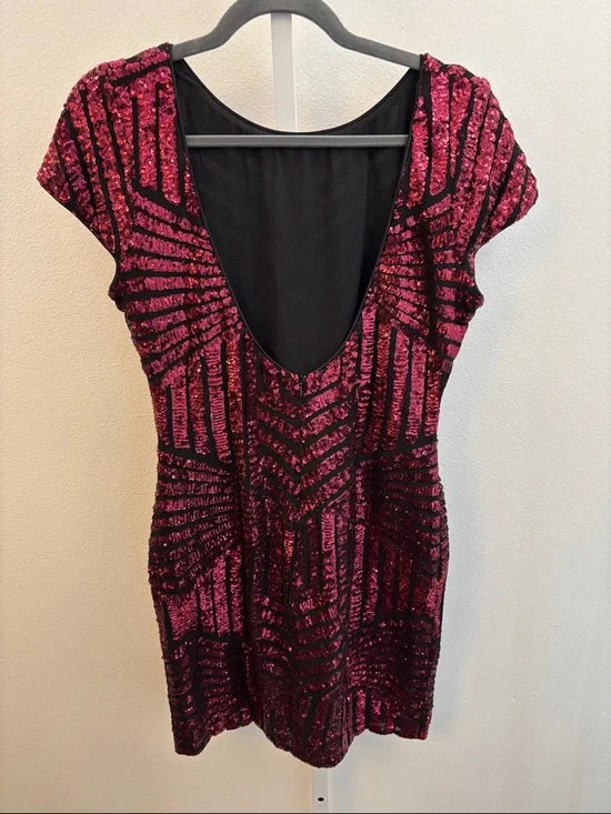 DRESS THE POPULATION TABITHA SEQUIN STRIPE MESH MINI-DRESS Size XL - Picture 4 of 7
